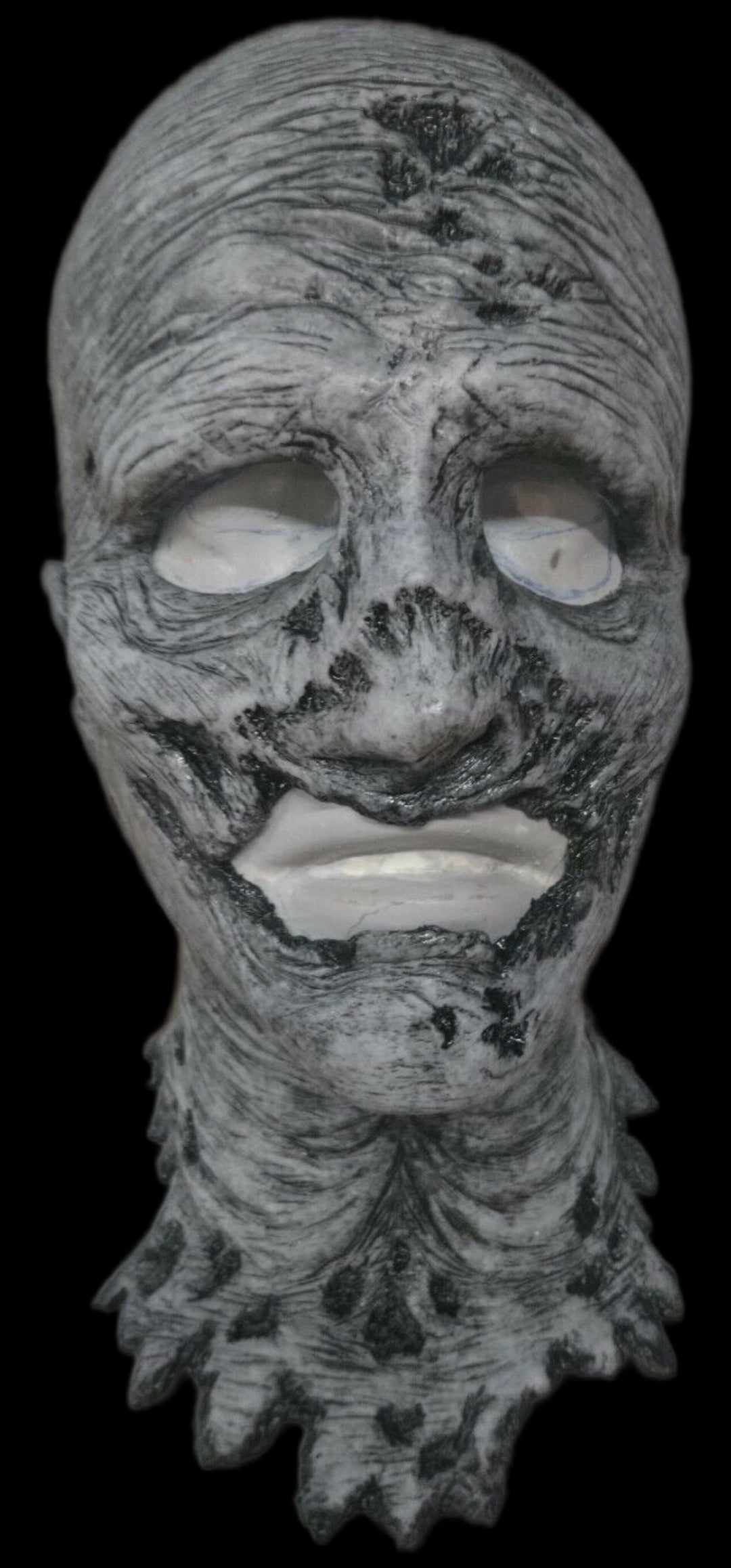 Gothic-style undead mask with intricate details